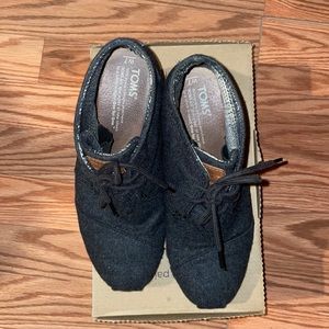 Toms grey wool lace up wedge booties.